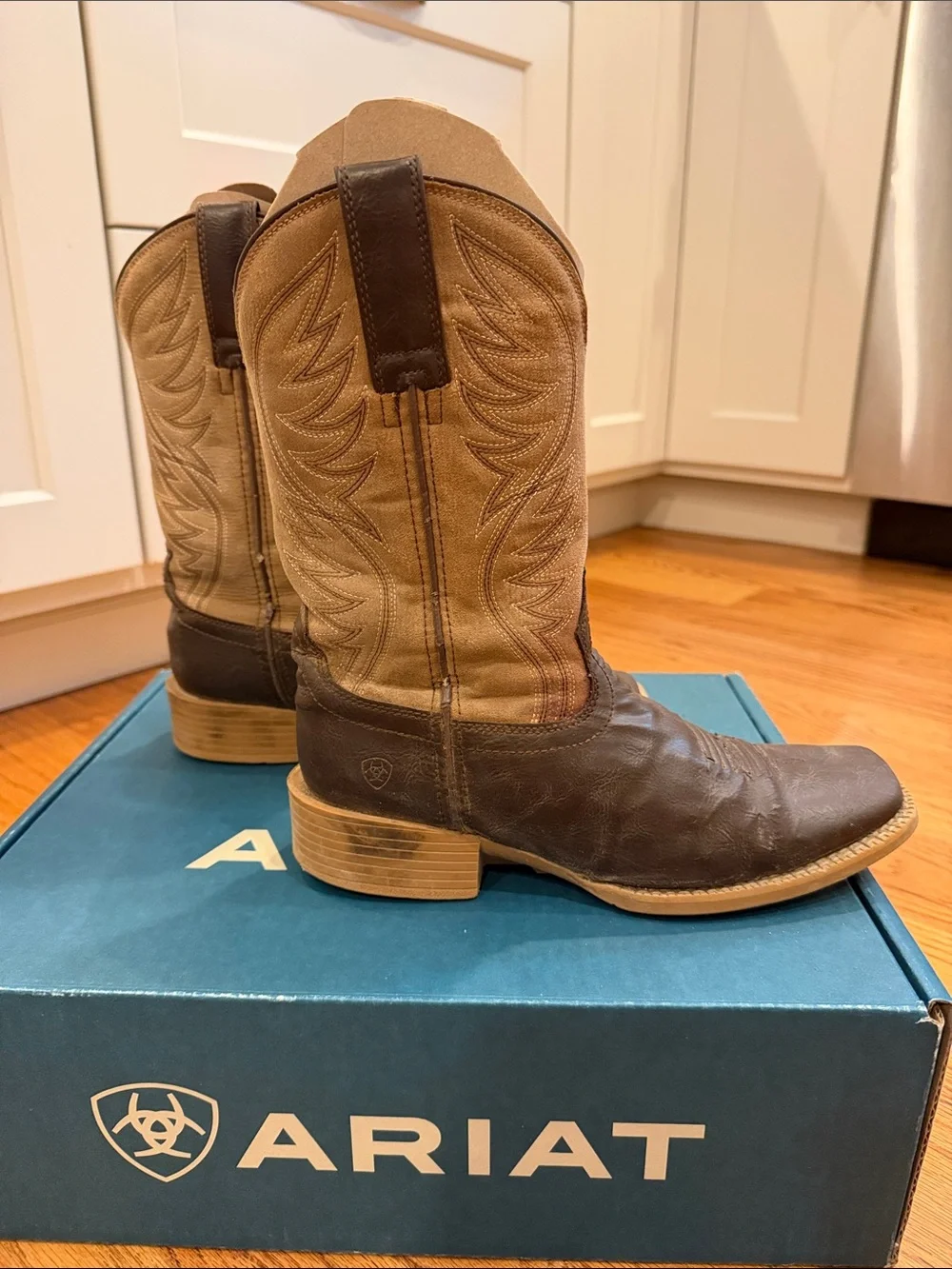 ARIAT Kids Brumby Western Boots - size 4
